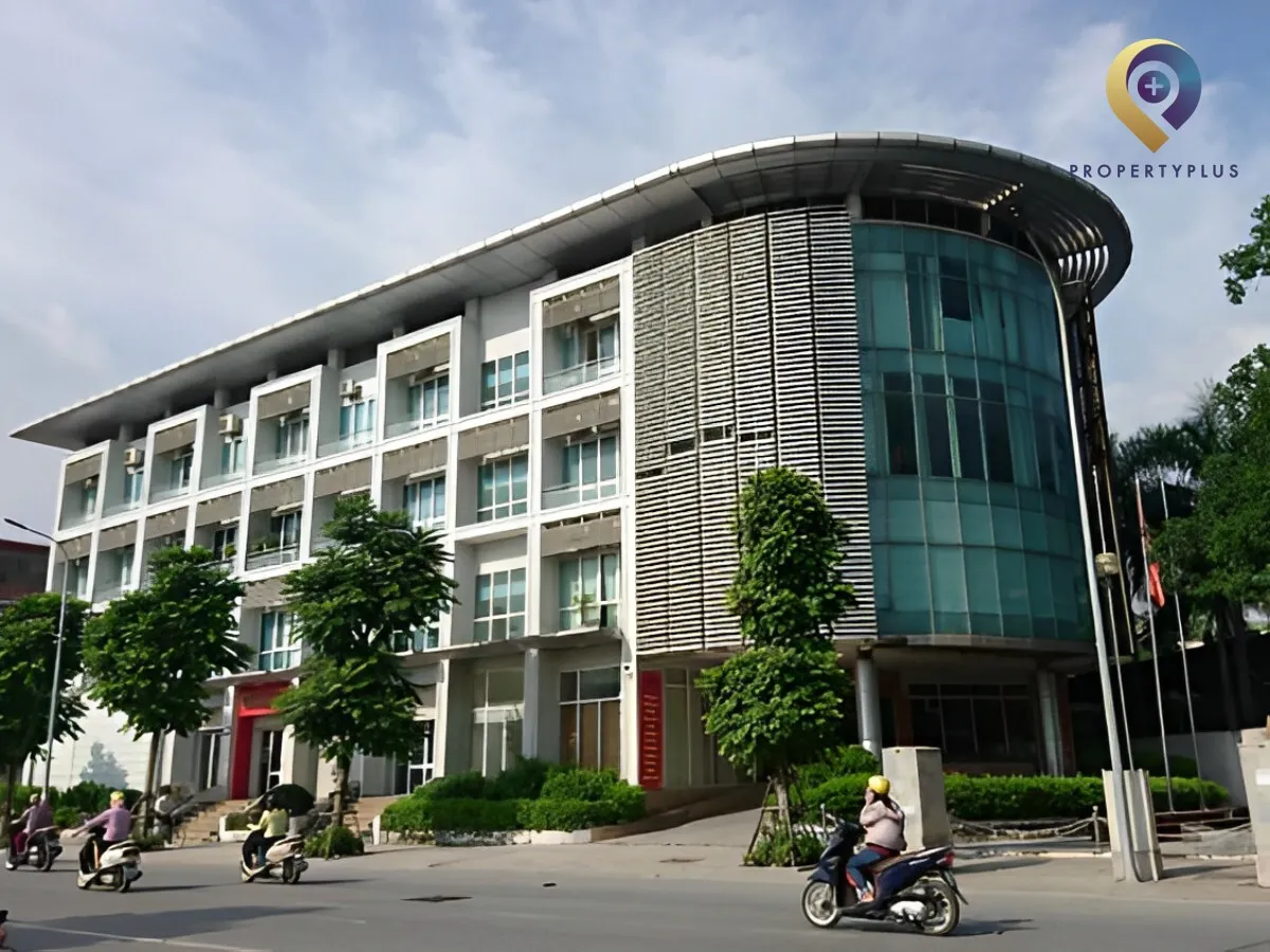Toàn cảnh tòa nhà MHDI-Building tại Thanh Xuân, Hà Nội, nhìn từ mặt đường.